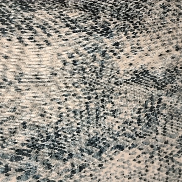 Chico's Blue Reptile Snake Print Bateau Neck Light Sweater  Size Large 3 (XL) - Picture 3 of 7